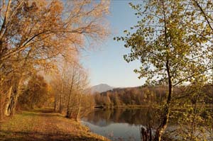 Saint-Pierre d'Albigny en automne